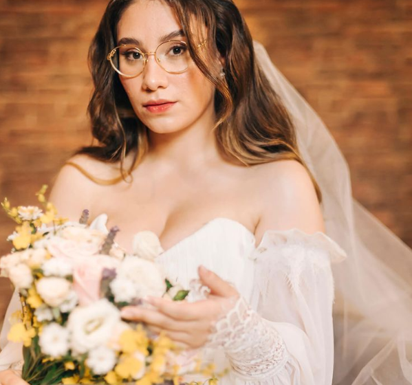 The Ultimate Guide for Brides with Glasses