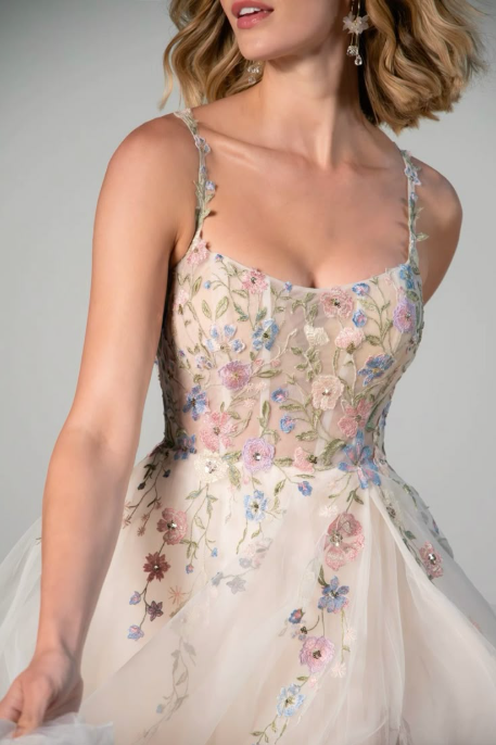 British brides choose a floral wedding dress